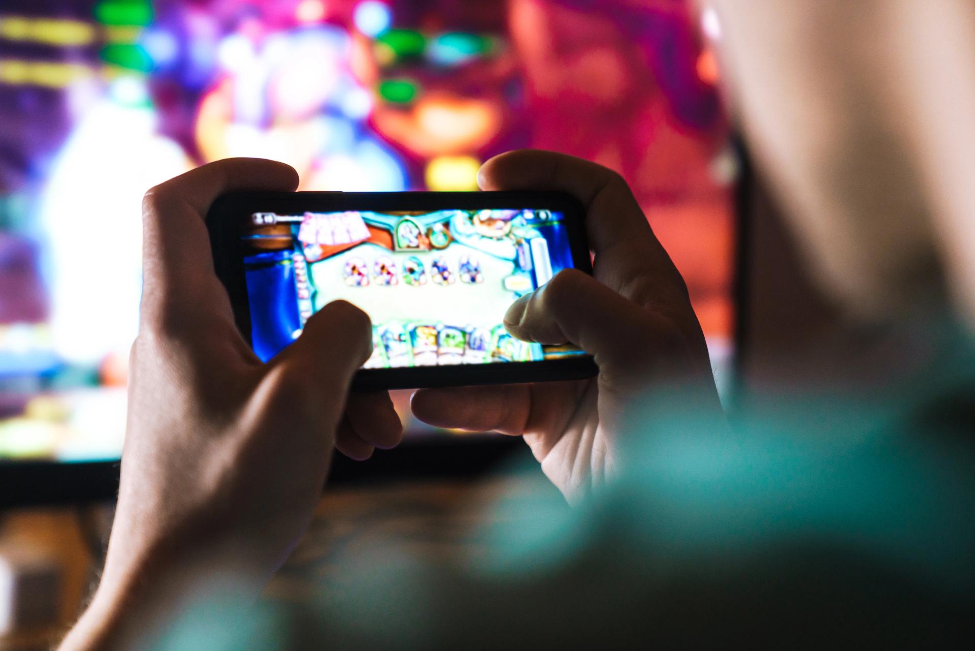 iGaming Player Retention: Why Real-Time Signals Beat Batch Segments